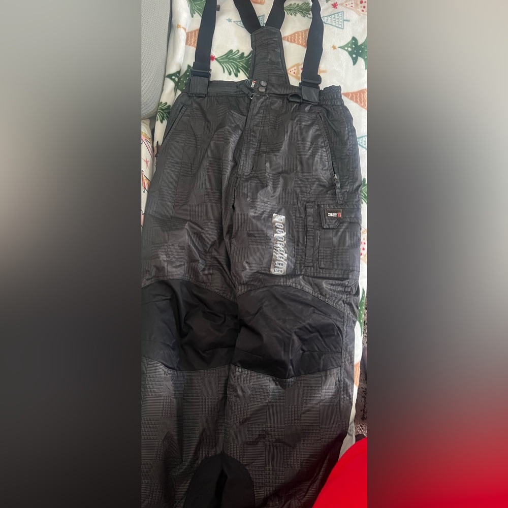 New without tags Weatherproof 32 Degrees kids' snow pants